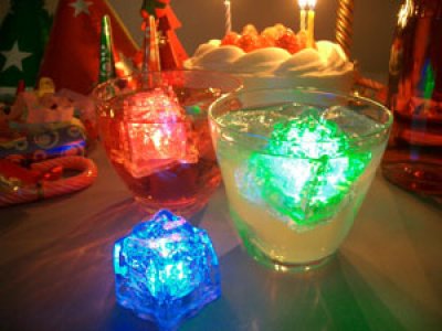 画像3: LED　光る氷 ライトキューブ　自動タイプ LITECUBES クリスタルタイプ・グリーン・ホワイト・パープル　２４個ケース売り