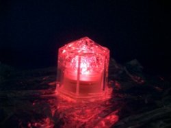 画像1: LED 光る氷 ライトキューブ LITECUBES クリスタルタイプ【自動スイッチ・単色タイプ】（レッド・オレンジ・イエロー）２４個ケース売り