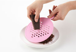 ハートのチョコ削り器　バレンタインのチョコは削り器でラクラク～
